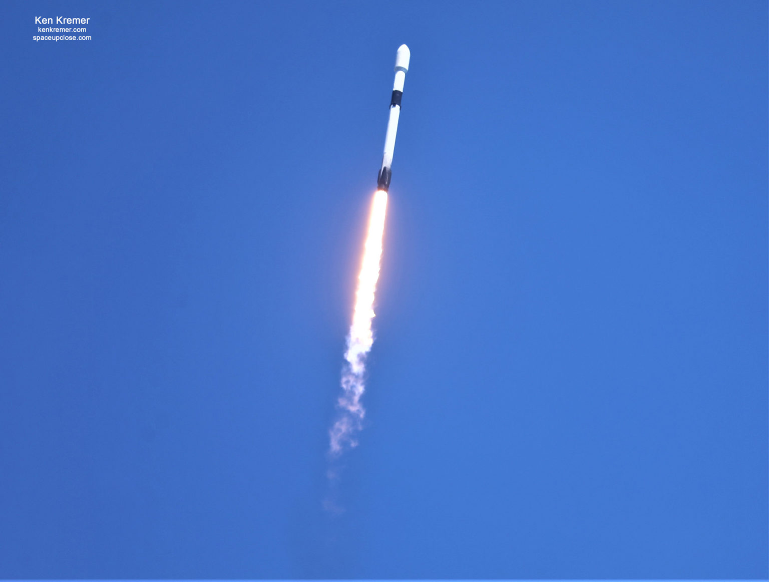 SpaceX Falcon 9 Soars 7th Time Delivering Next Batch Starlink ...