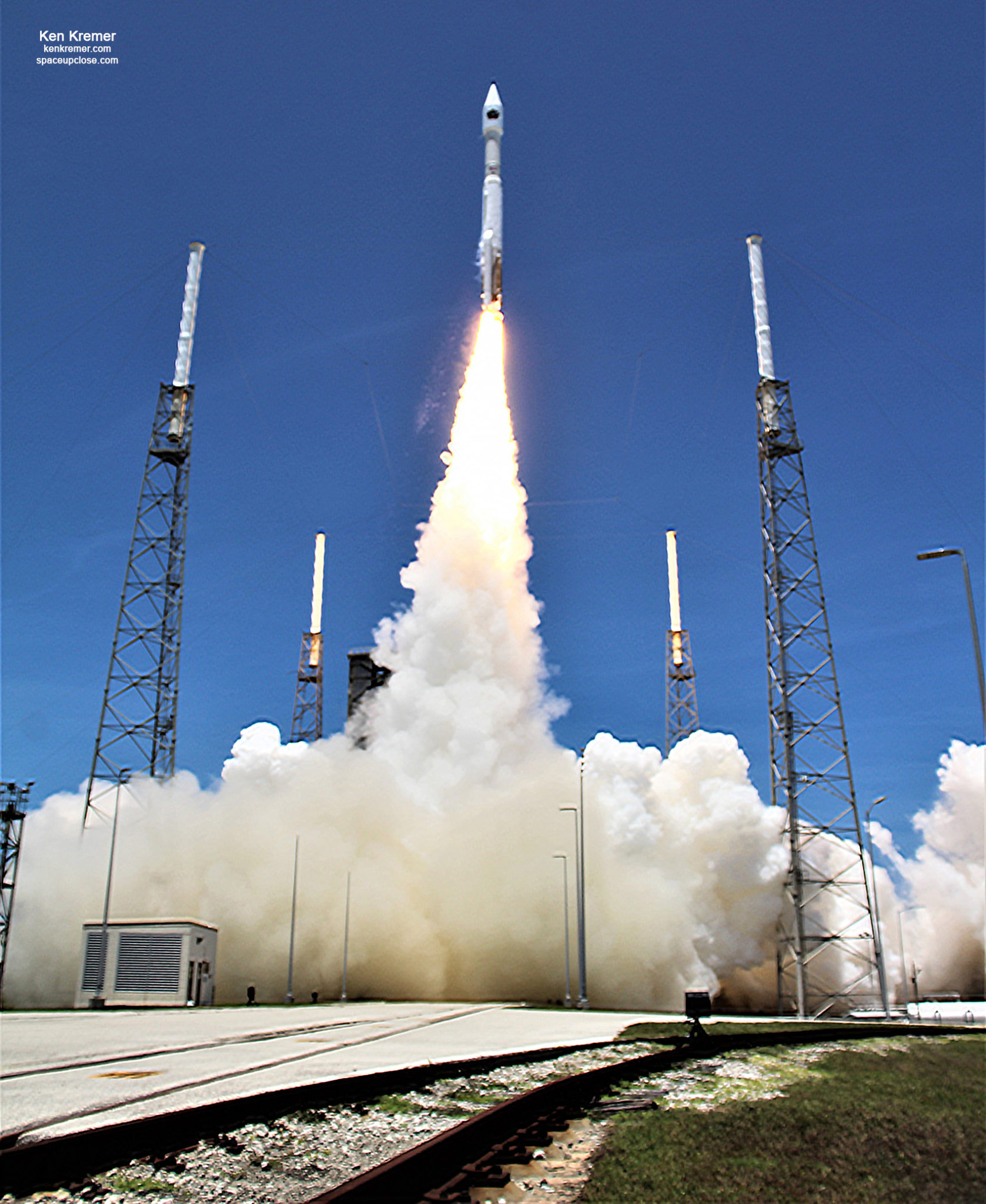 ULA Atlas V Dazzles Delivers SBIRS GEO-5 Early Missile Warning ...