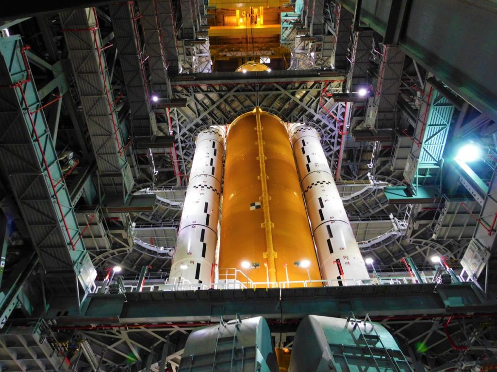 NASA’s 1st SLS Core Stage Lifted Vertical And Stacked Between Twin ...