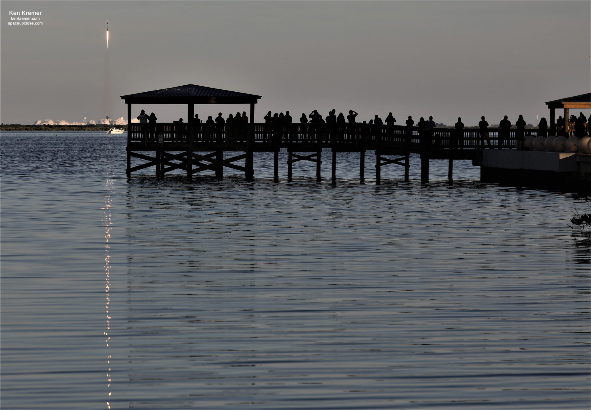 SpaceX Starlink Mission Successfully Lifts off on 1st Launch of 2022 ...