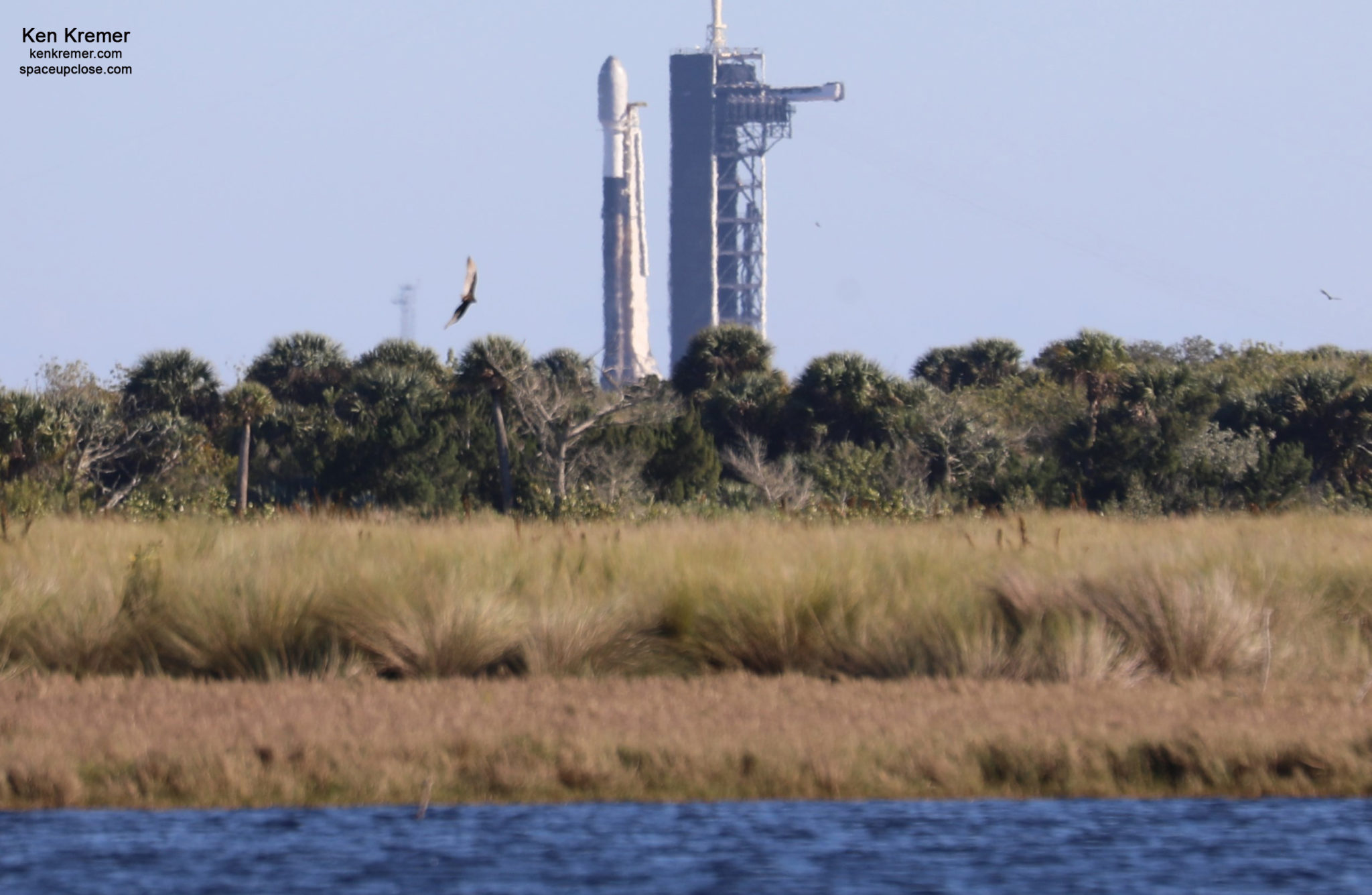 SpaceX Falcon 9 Delivers 2000th Starlink to Orbit with Stunning Streak ...