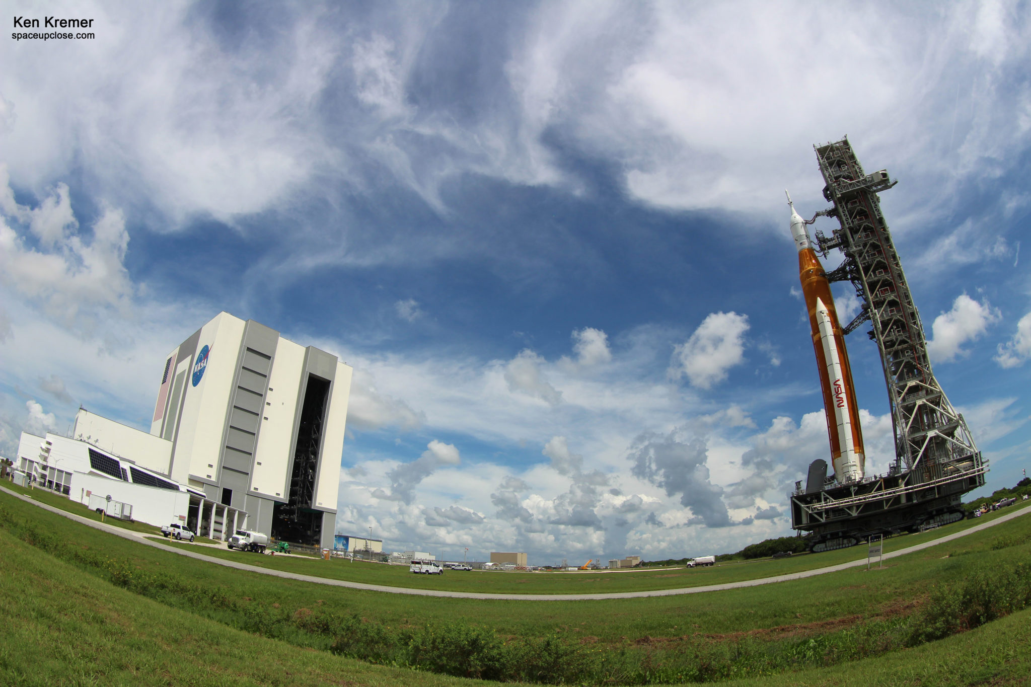 NASA Rolls SLS Back To VAB For Final Preparations For Artemis 1 Launch ...