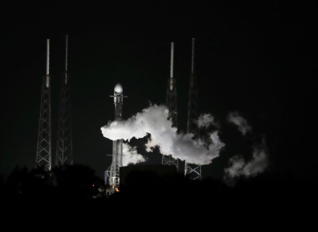 SpaceX Launches Japanese Commercial Lander And NASA Cubesat To The Moon ...