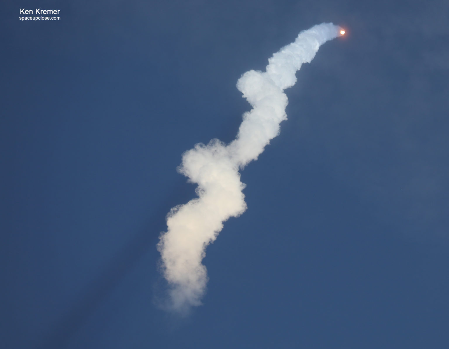 Splendid Sunset Liftoff for 1st SpaceX Upgraded Starlink Internet ...